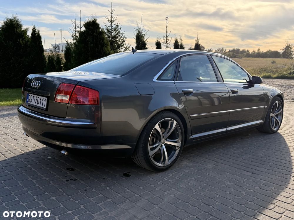 Audi A8 4.2 TDI Quattro - 9