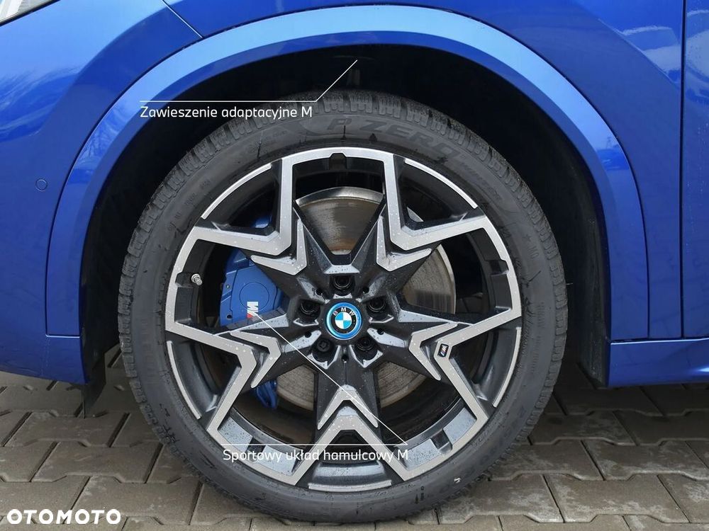 BMW iX2 eDrive20 66.5kWh M Sport Edition - 11