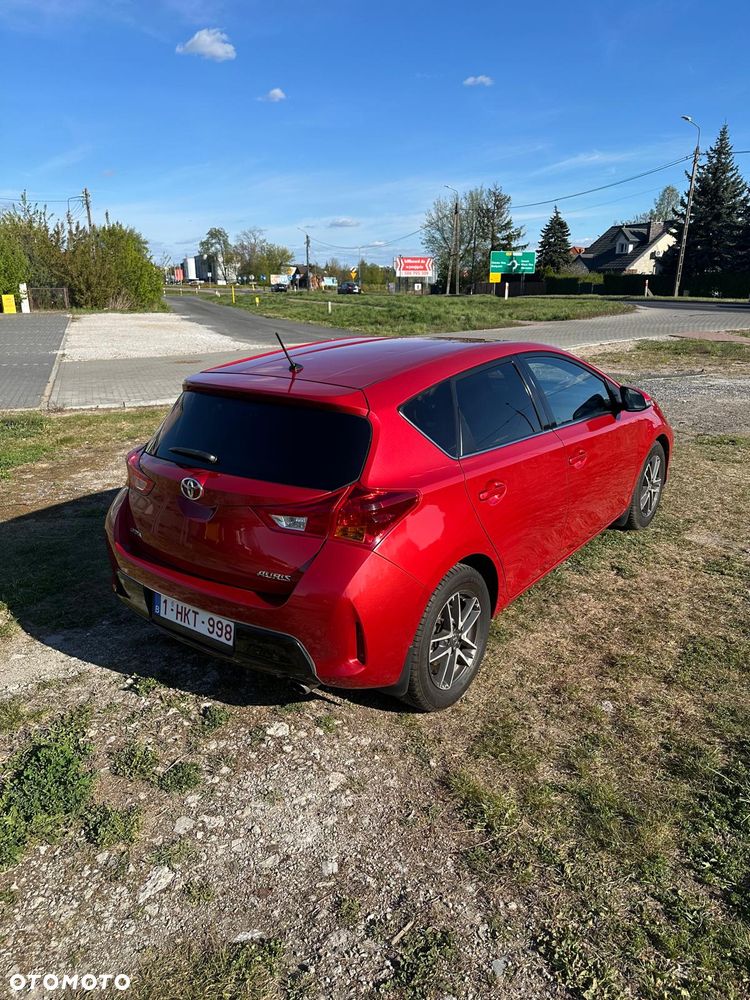Toyota Auris 1.6 Executive - 4