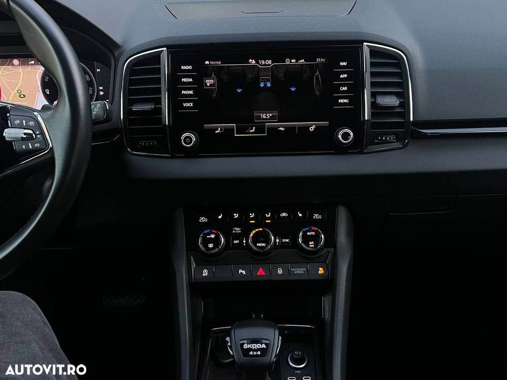 Skoda Karoq 2.0 TDI SCR 4x4 DSG Style - 16
