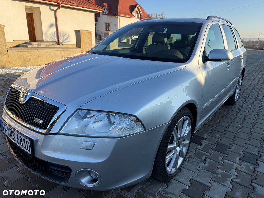 Skoda Octavia 2.0 TDI DPF RS DSG - 1