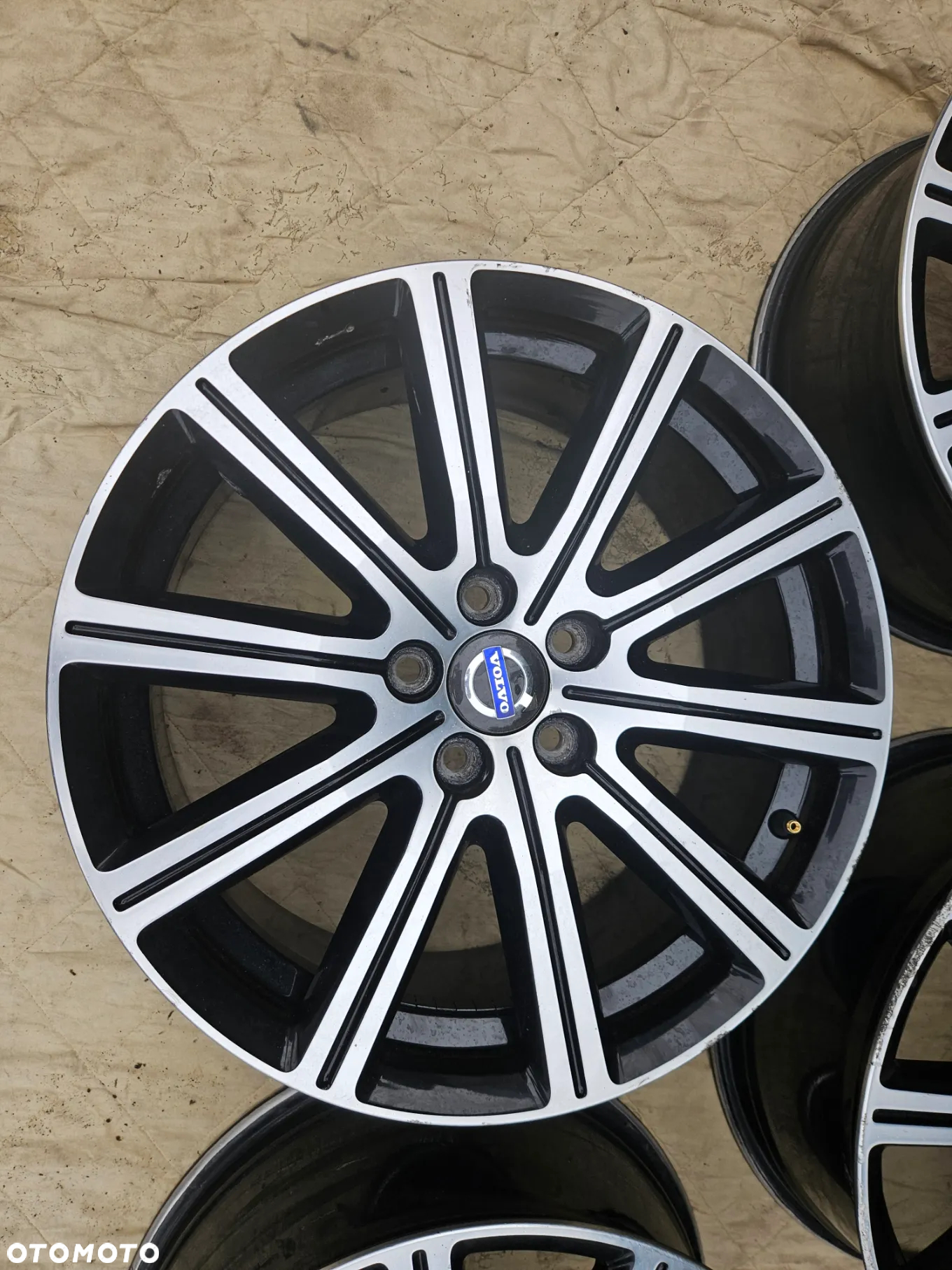 FELGI ALUMINIOWE VOLVO  18  5x108 8J ET55 ø63,4 - 4