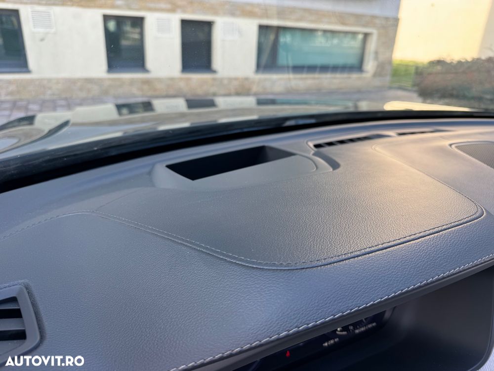 Volvo XC 60 B4 D AWD Geartronic Inscription - 28