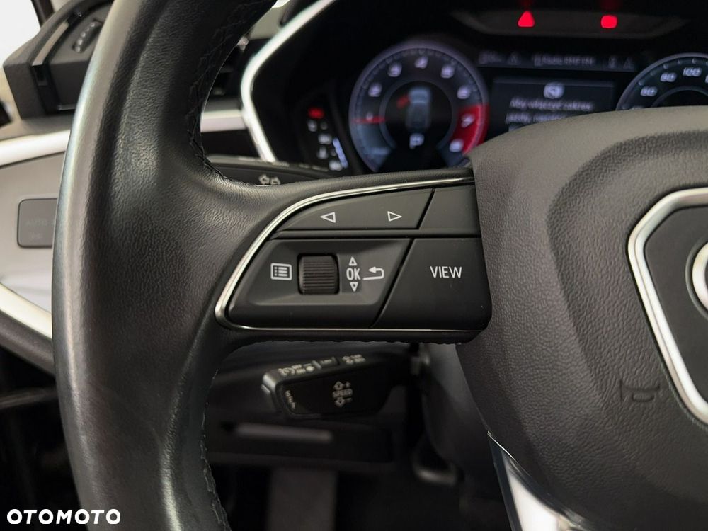 Audi Q3 - 18