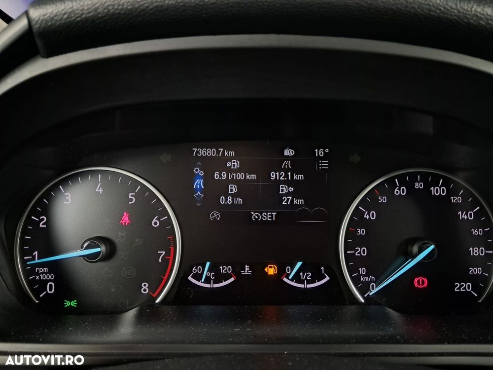 Ford EcoSport - 18