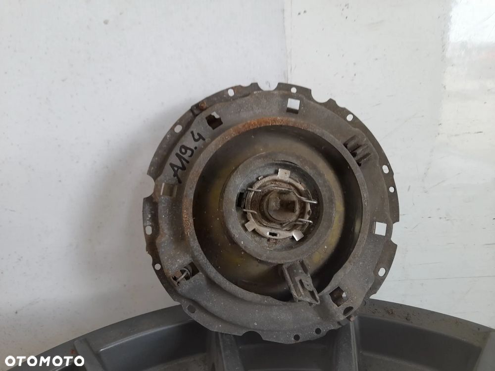 Lampa prawy przód Volkswagen Golf 2 Bosch 1305603018 - 5