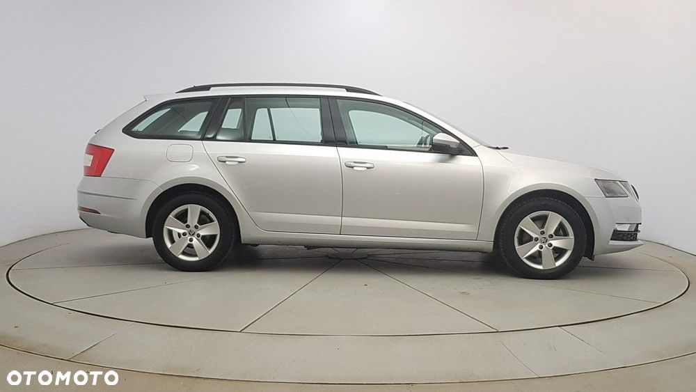 Skoda Octavia - 8