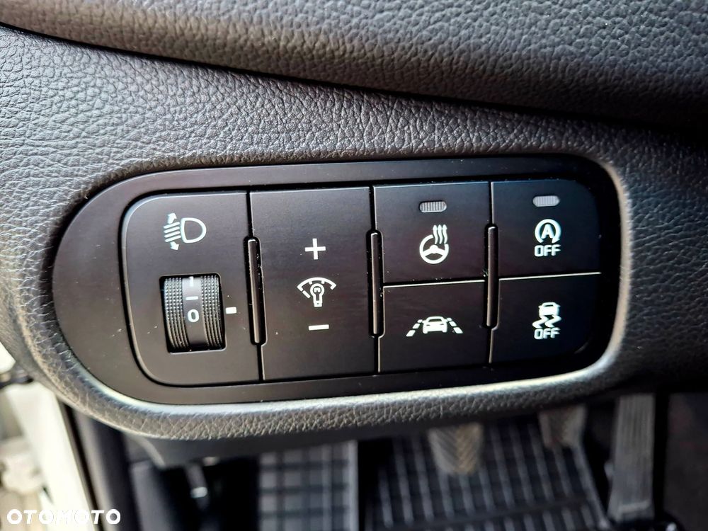 Kia Carens 1.6 GDI Fifa World Cup Edition - 26