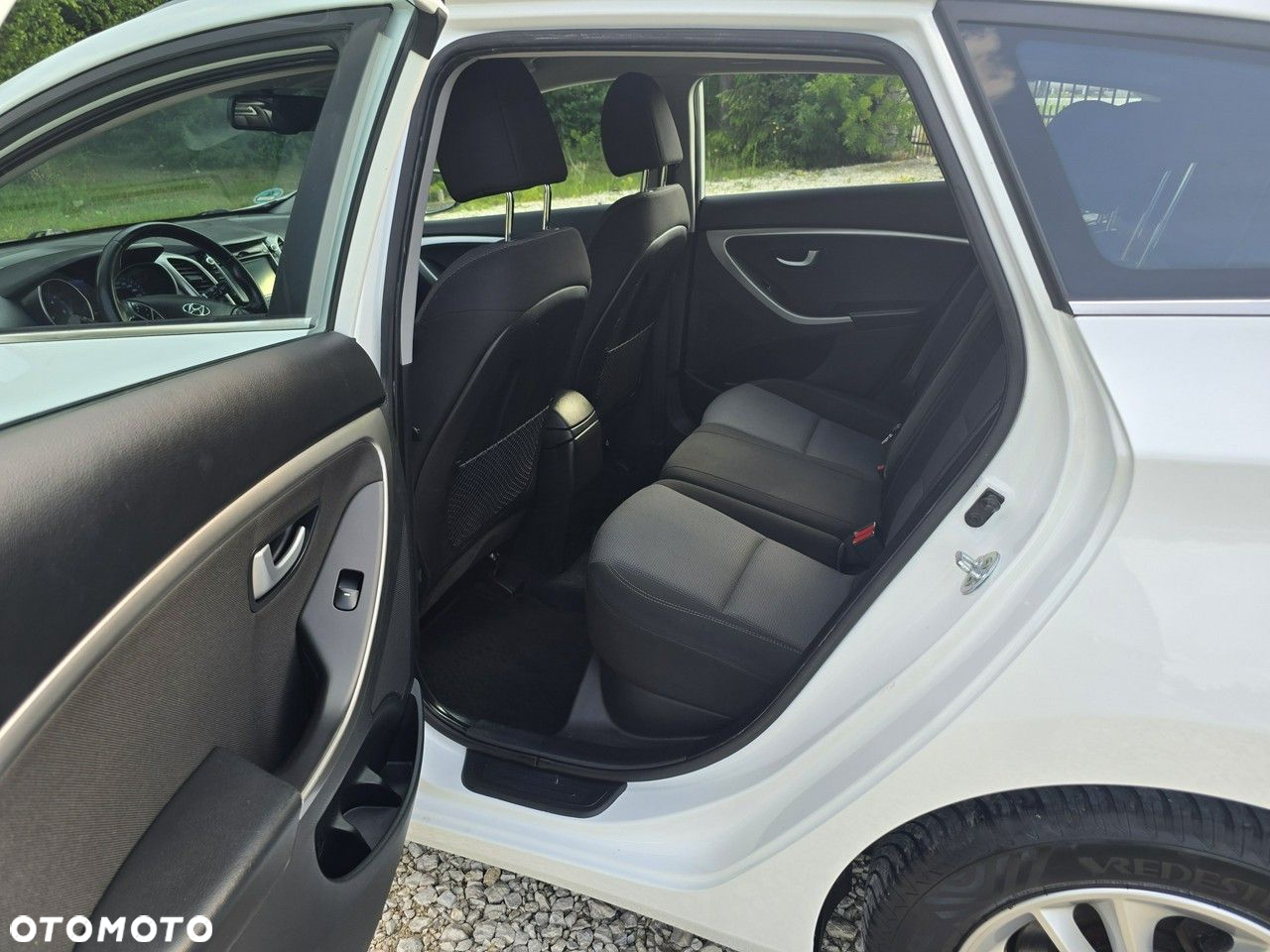 Hyundai i30 Kombi 1.6 CRDI Style - 11