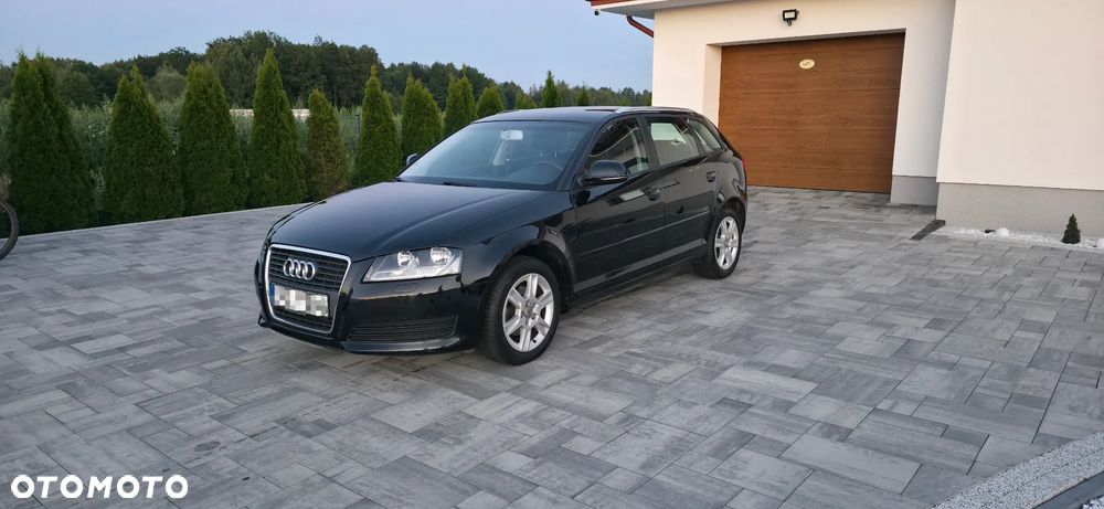 Audi A3 Sportback 1.6 Ambiente - 1