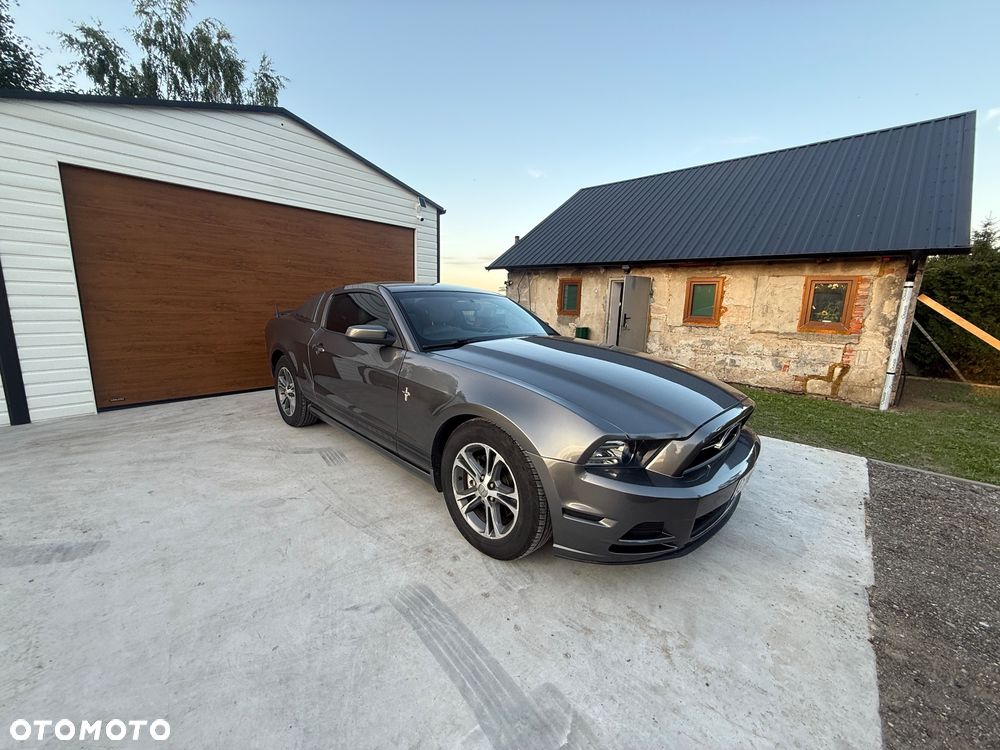 Ford Mustang 3.7 V6 Premium - 1