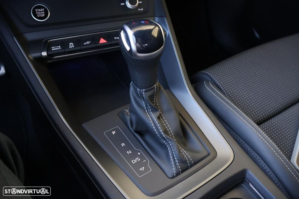 Audi Q3 45 TFSIe S line S tronic - 33