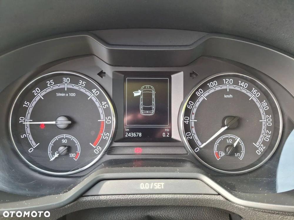 Skoda Octavia 1.6 TDI Ambition - 8