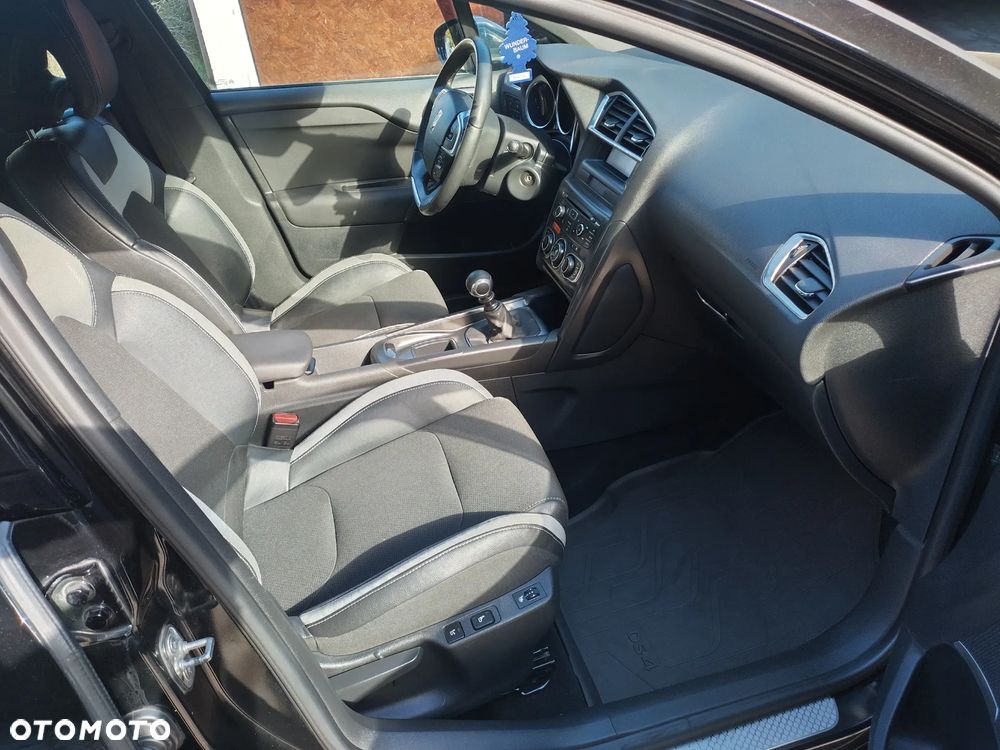 Citroën DS4 HDi 165 SportChic - 11