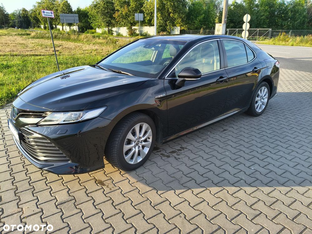Toyota Camry 2.5 Hybrid Comfort CVT - 1