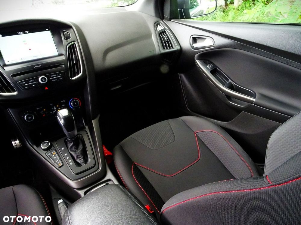Ford Focus - 31