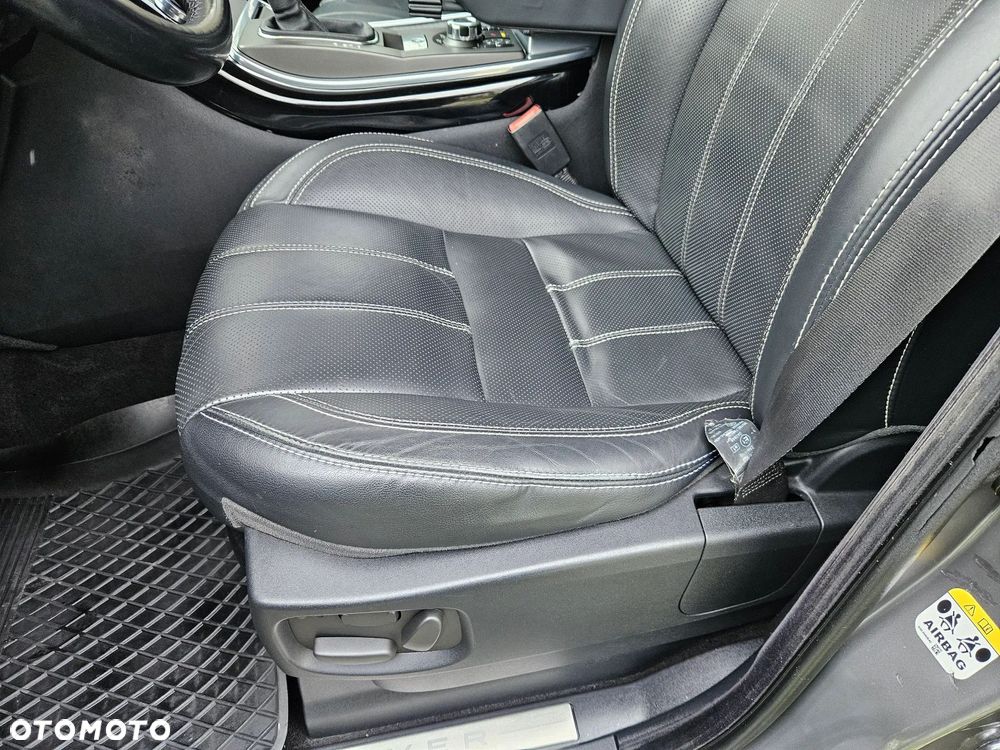 Land Rover Range Rover Sport - 16