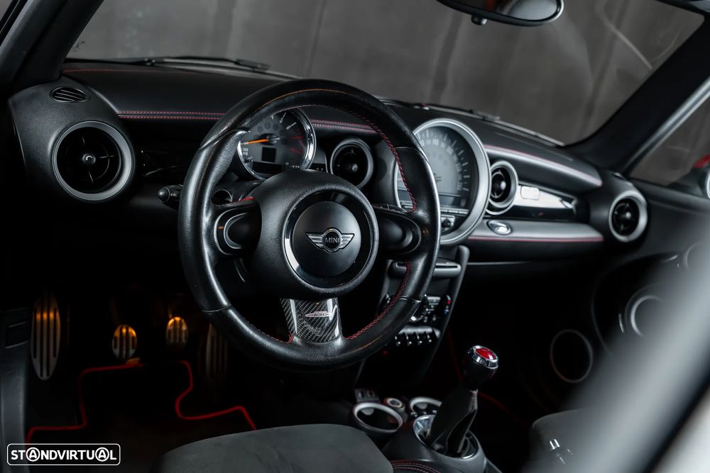 MINI 3 Portas John Cooper Works GP - 8