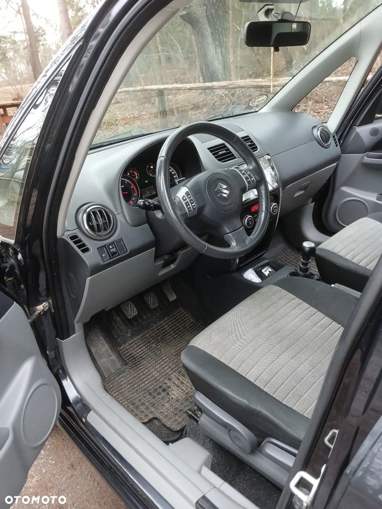 Suzuki SX4 2.0 DDiS Explore 4WD - 6