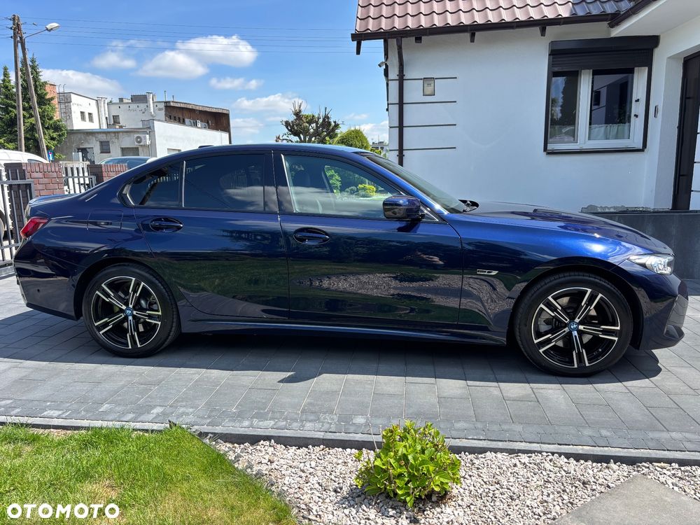 BMW Seria 3 330e xDrive M Sport - 9