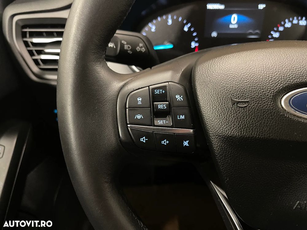 Ford Focus 1.5 EcoBlue Connected - 23