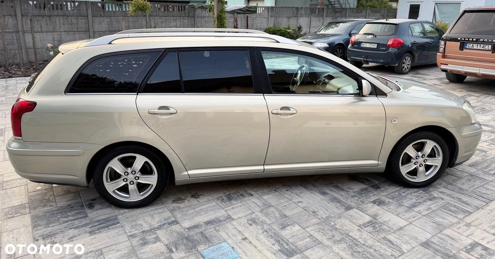 Toyota Avensis 2.0 D-4D Sol - 6