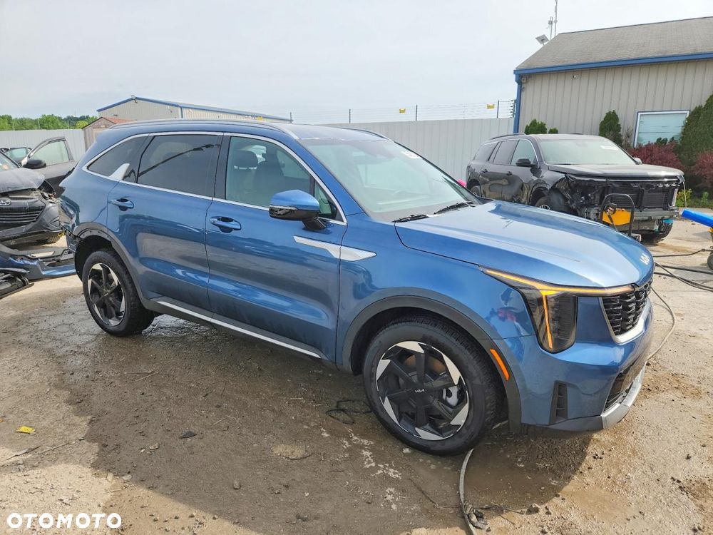 Kia Sorento - 5