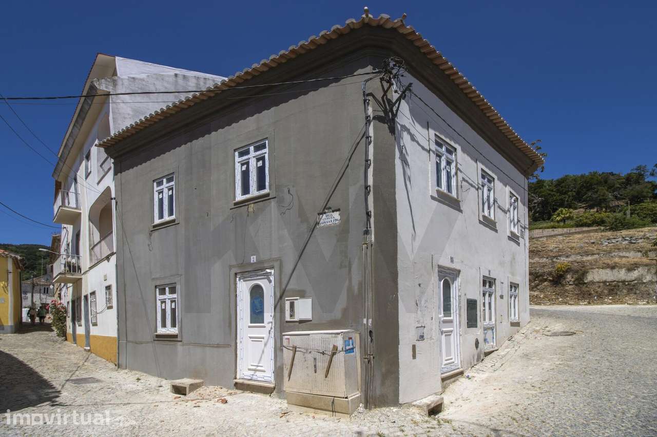 Rés-do-Chão T1+1 | Remodelado no Centro de Monchique - Grande imagem: 2/12