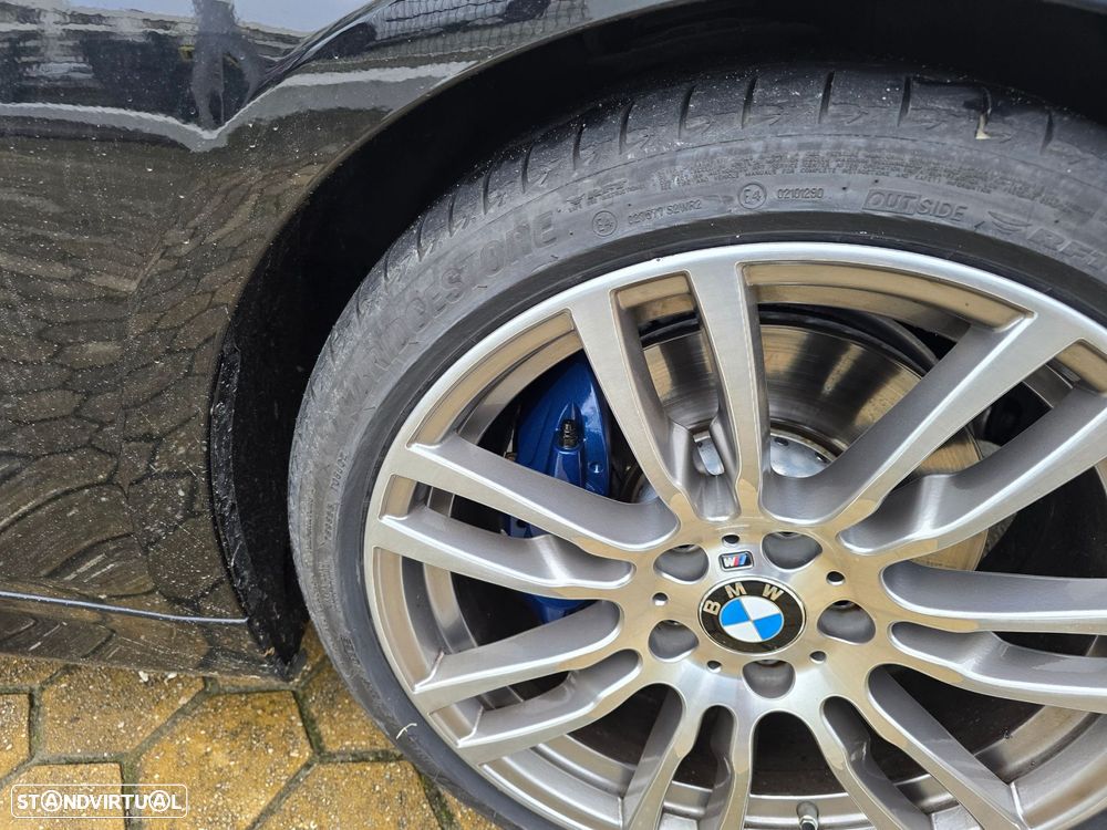 BMW 330 e iPerformance Pack M Shadow - 12