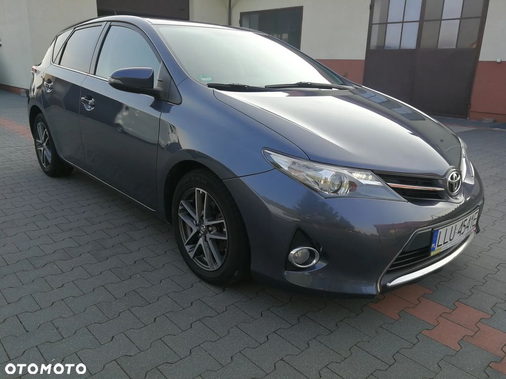 Toyota Auris 1.4 D-4D Premium Comfort - 2