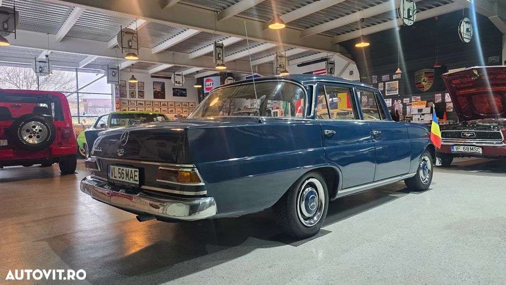 Mercedes-Benz W110/W111 - 5