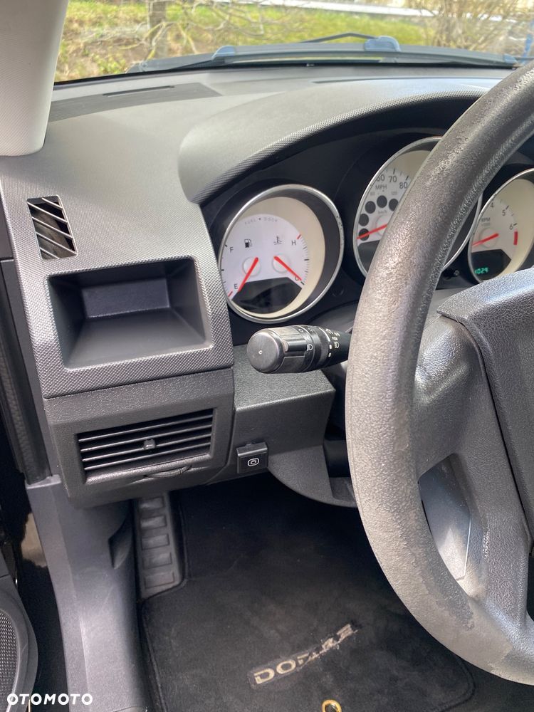 Dodge Caliber - 14