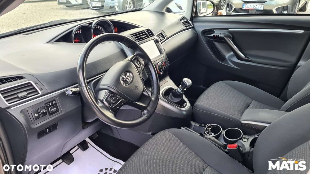Toyota Verso - 34