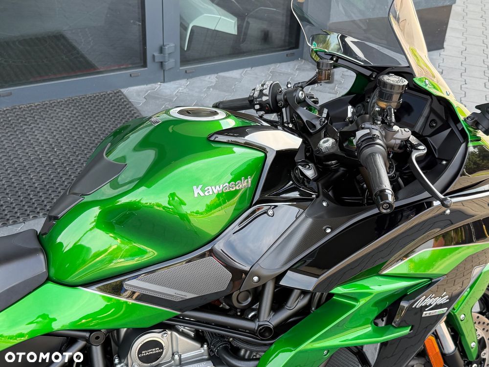 Kawasaki Ninja H2 SX - 13