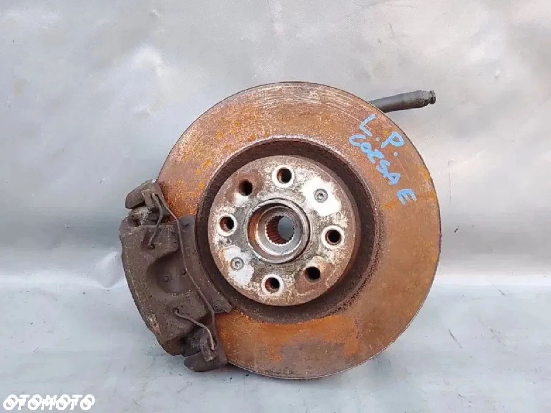 Opel Corsa E 1.4 Turbo Zacisk Hamulcowy Przedni Lewy Przód Tarcza - 1