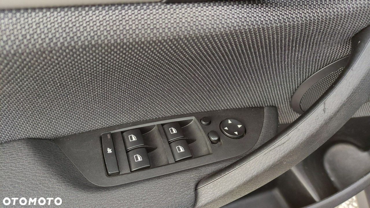 BMW X1 - 23