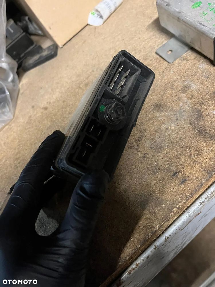 Sterownik przekaźnik Hella Eberspacher 24V 25148350000 - 2