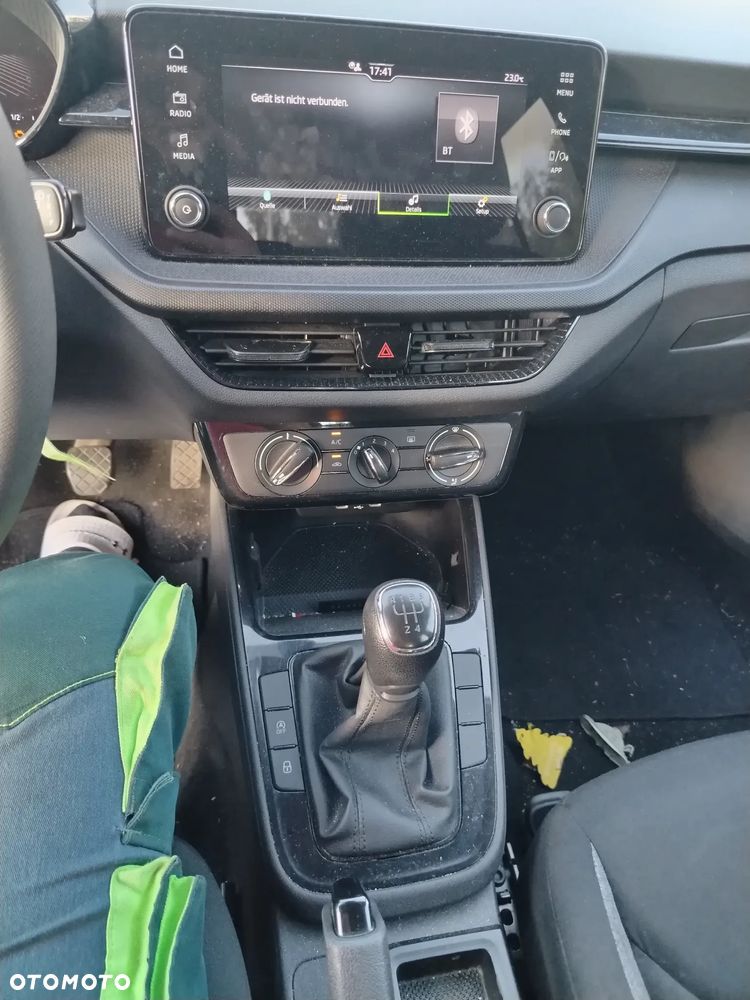 Skoda Fabia 1.0 MPI Style - 6