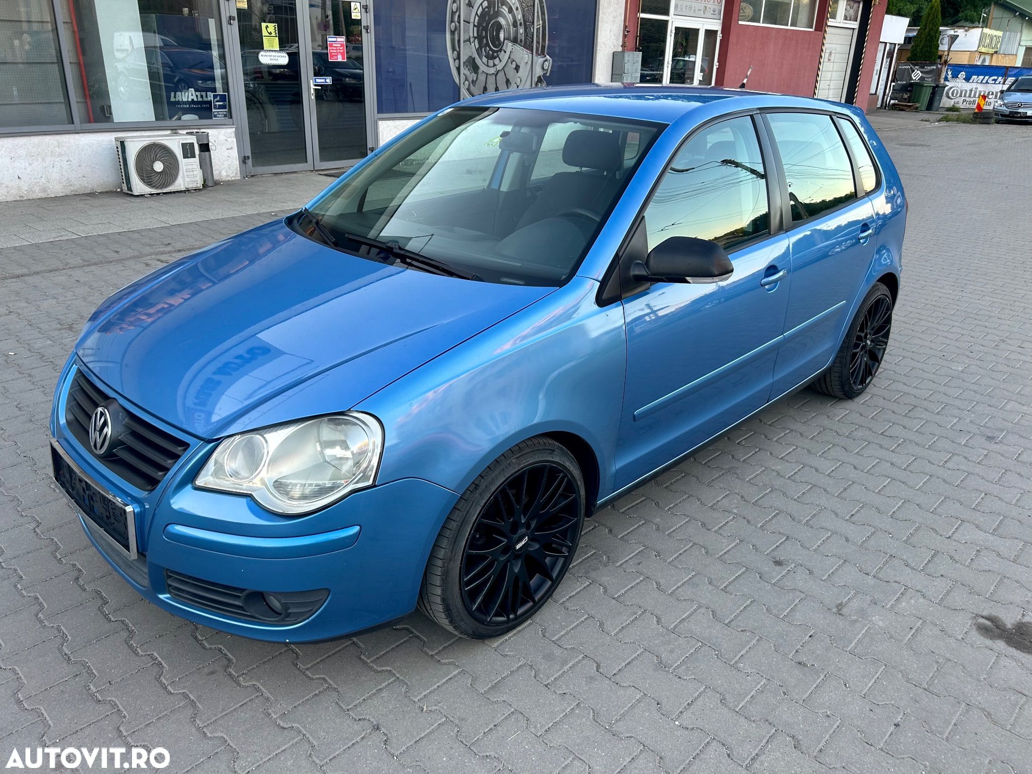 Volkswagen Polo 1.2 Comfortline - 1