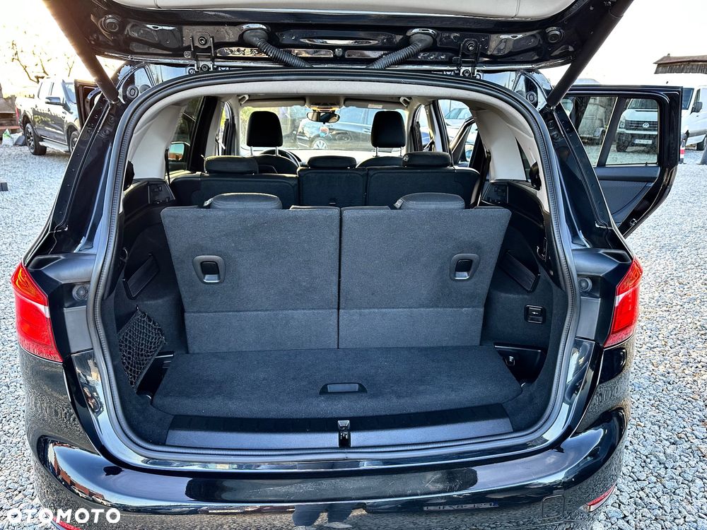 BMW Seria 2 218d - 13