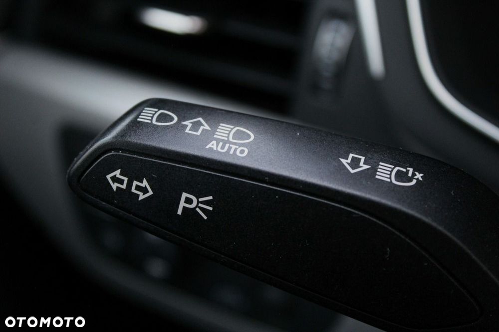 Audi A4 Avant 35 TDI mHEV S tronic - 27