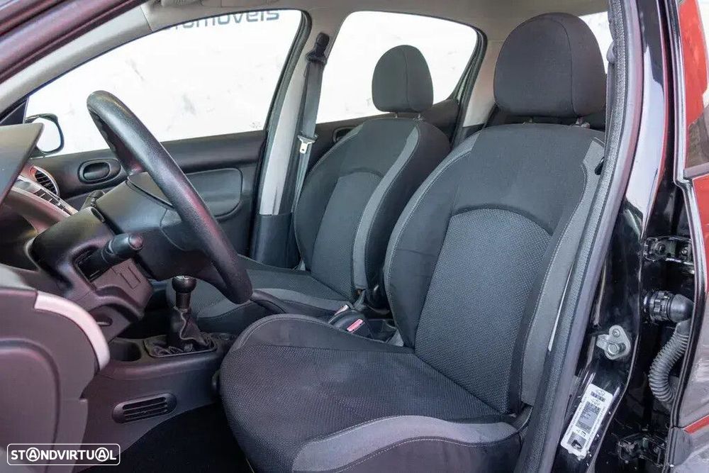 Peugeot 206+ 1.1 Urban - 16