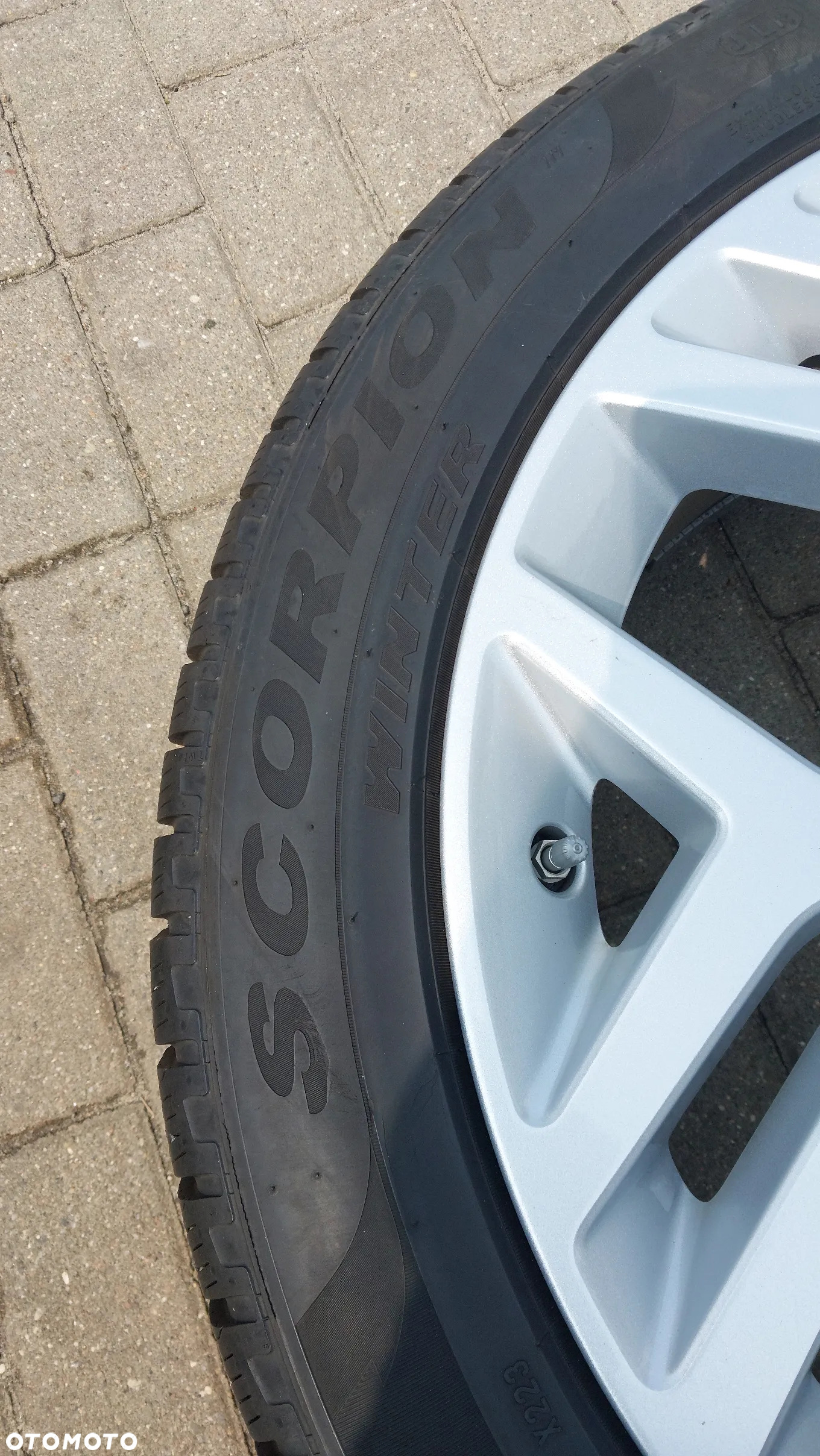 Pojedyncza opona Pirelli Scorpion Winter 265/45 R21 108W - 5