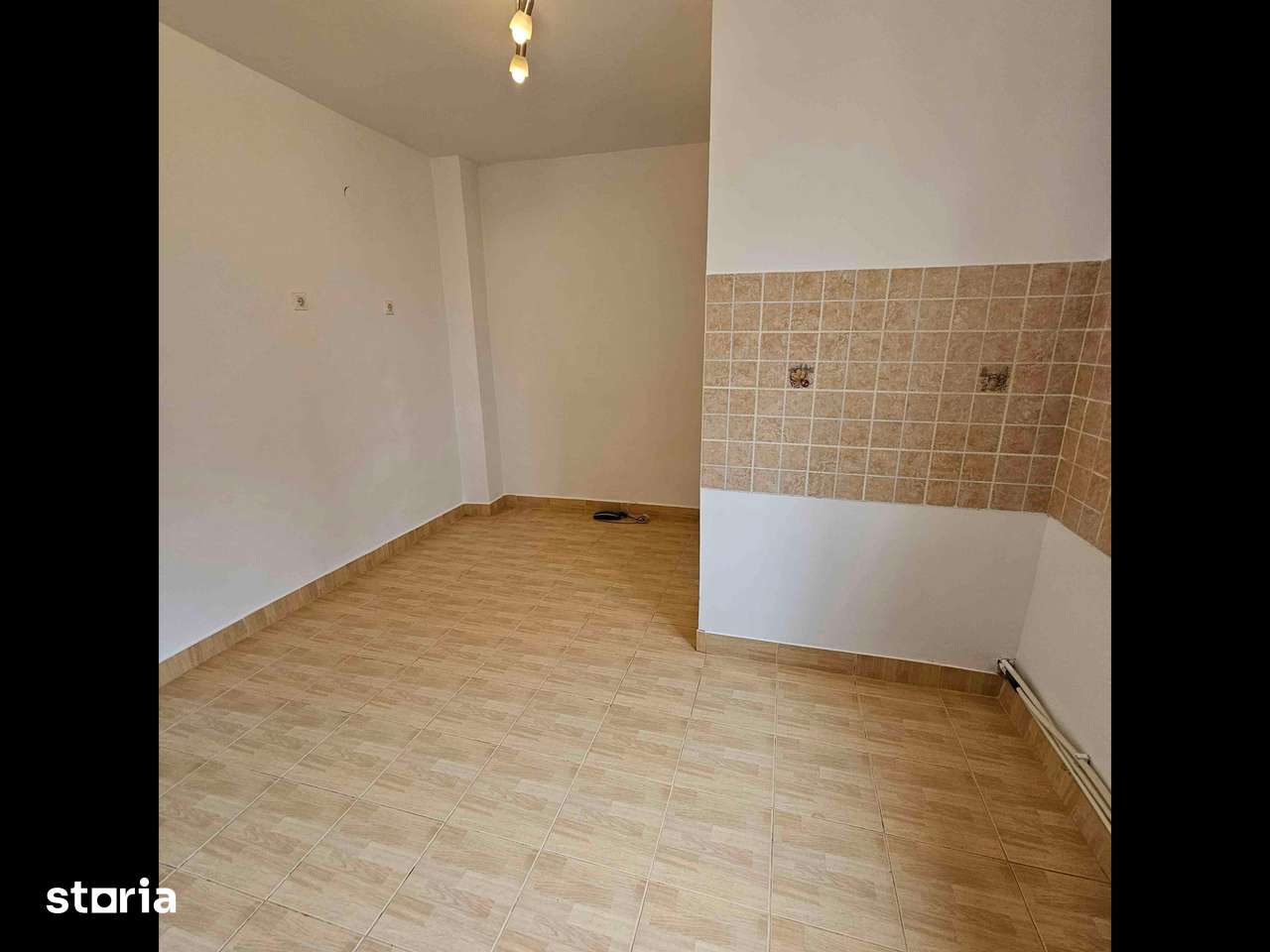 Apartament 4 camere ultracentral, et. 2, pret negociabil - Imagine principală: 5/10
