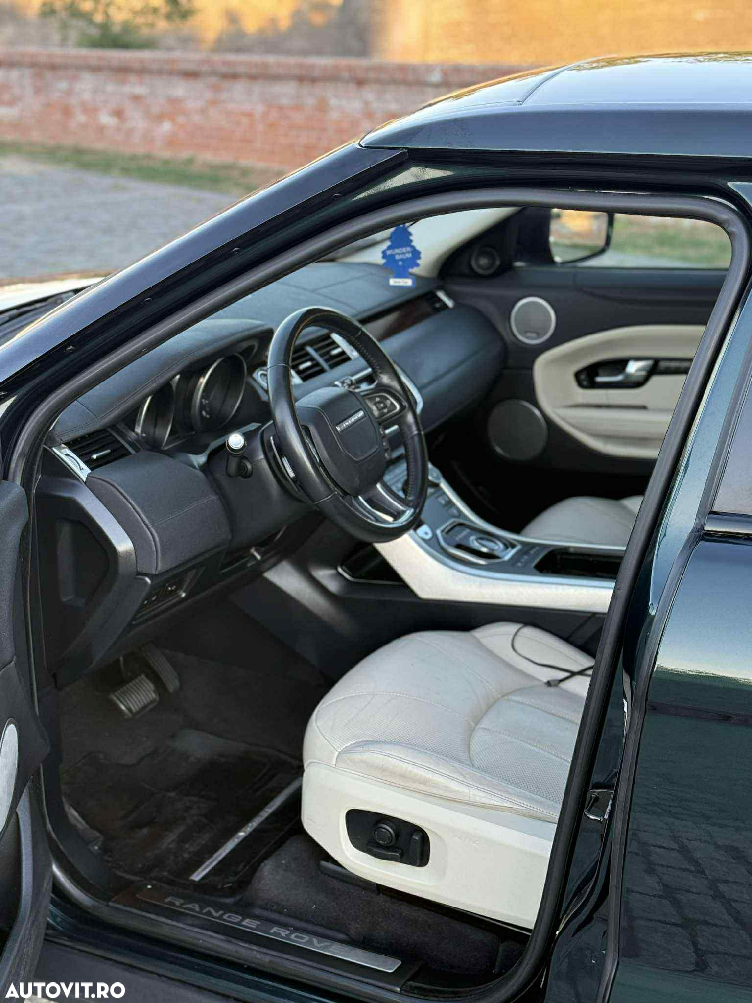 Land Rover Range Rover Evoque - 9