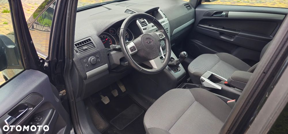 Opel Zafira 1.8 - 9