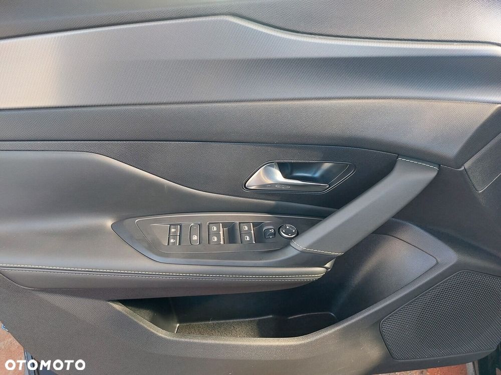 Peugeot 408 1.2 PureTech GT S&S EAT8 - 13