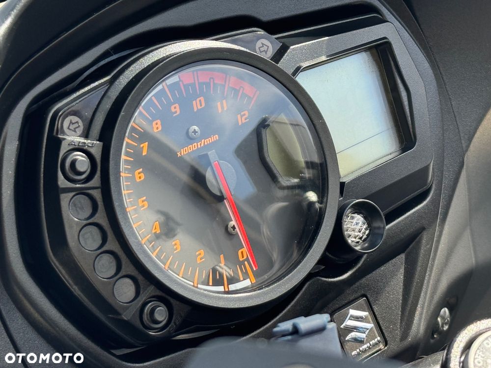Suzuki GSX - 15