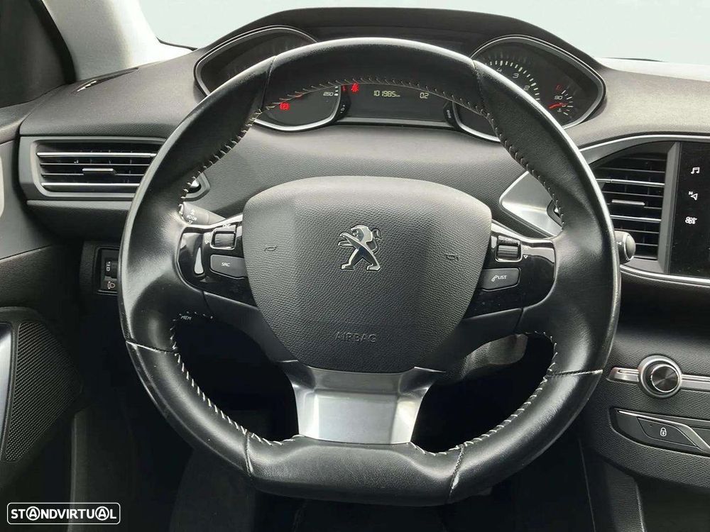 Peugeot 308 1.2 PureTech Style - 11