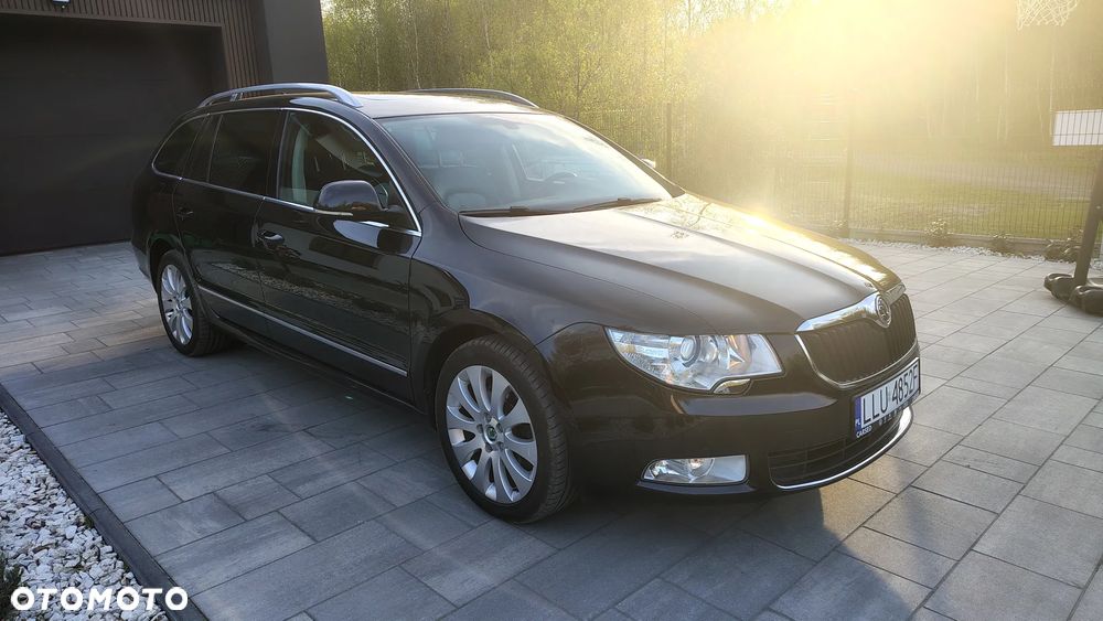 Skoda Superb 1.8 TSI FAMILY - 2
